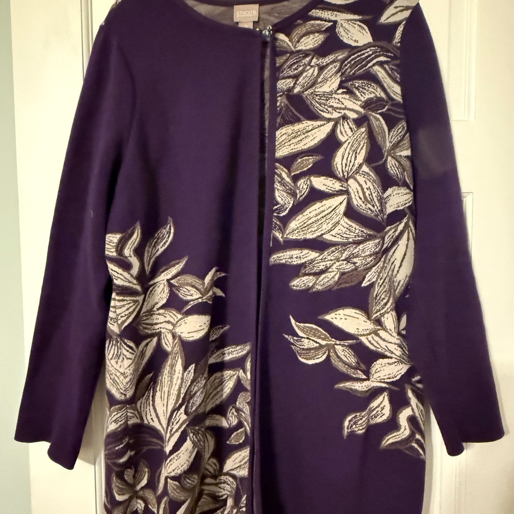 Chico's Elegant Purple and Cream Long Sleeve sweater